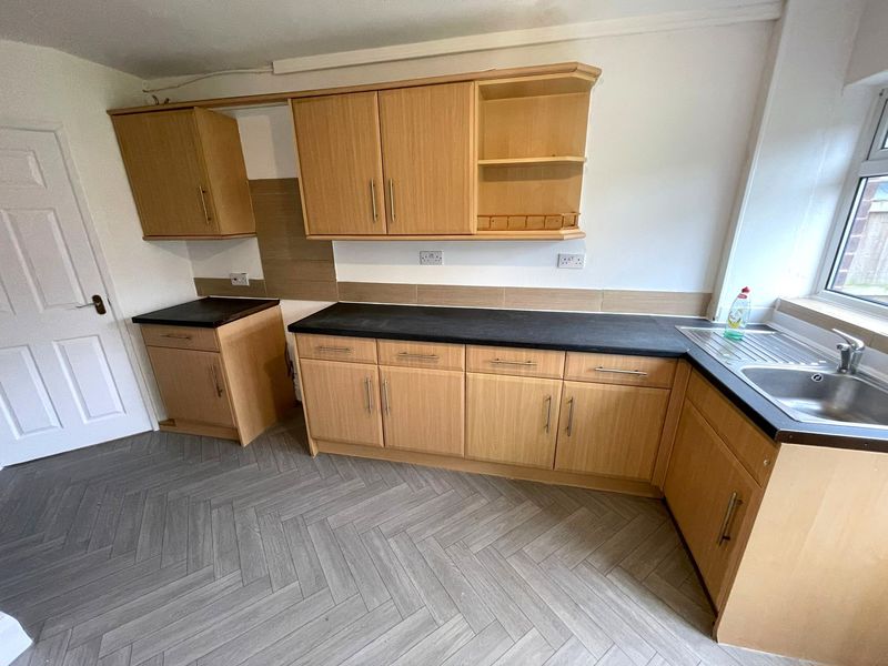 Neston Green Great Sutton